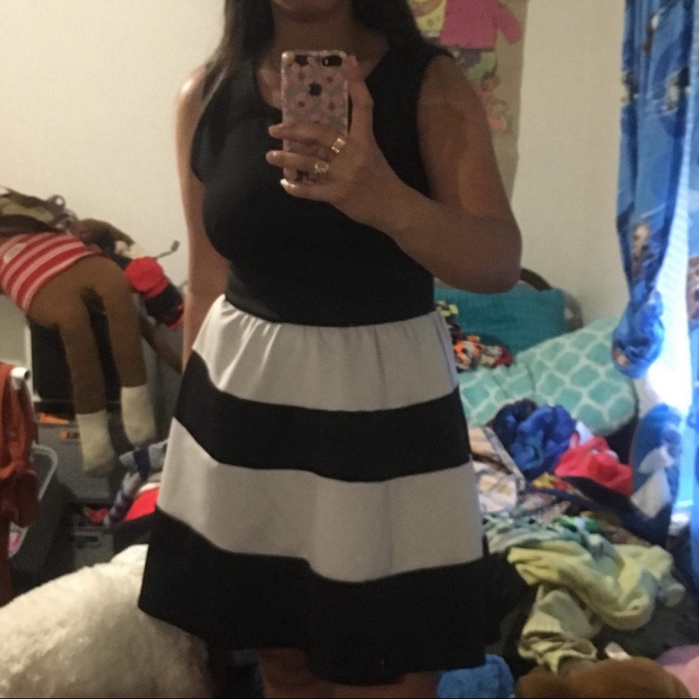 Used once only very cute dress 😍